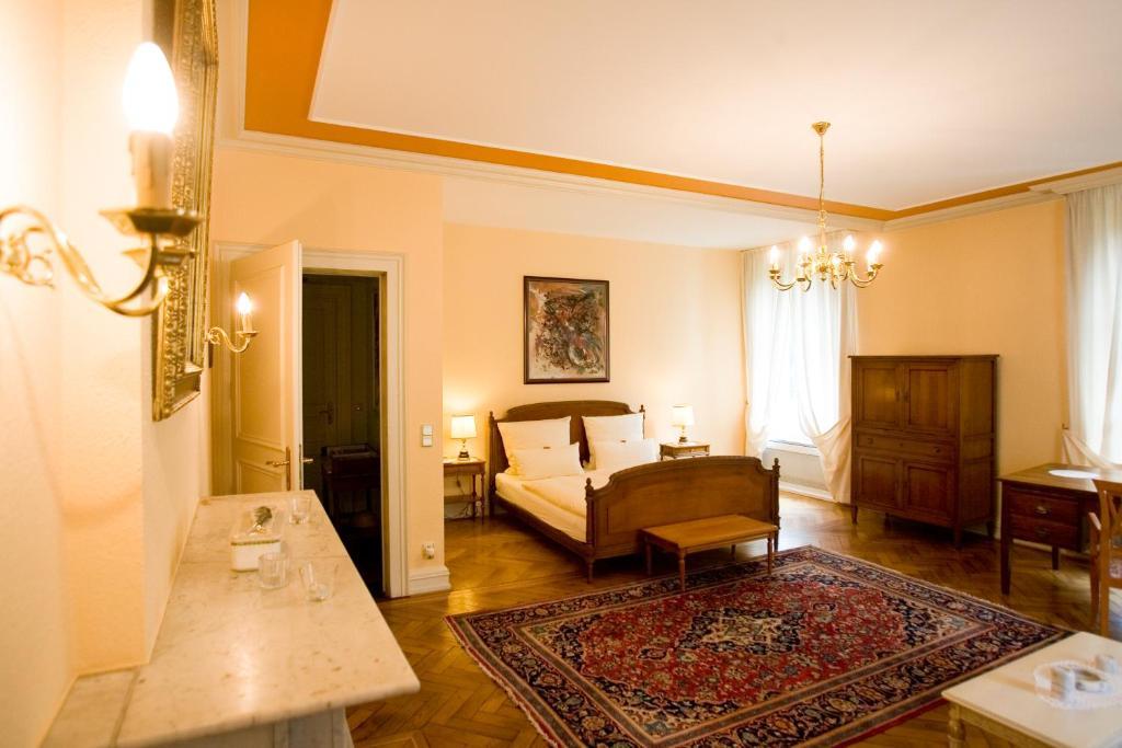 Hotel Restaurant Villa Fayence Wallerfangen Chambre photo